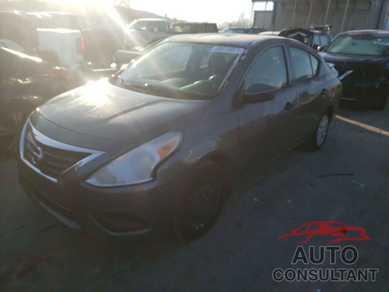 NISSAN VERSA 2018 - 3N1CN7AP4JL828577
