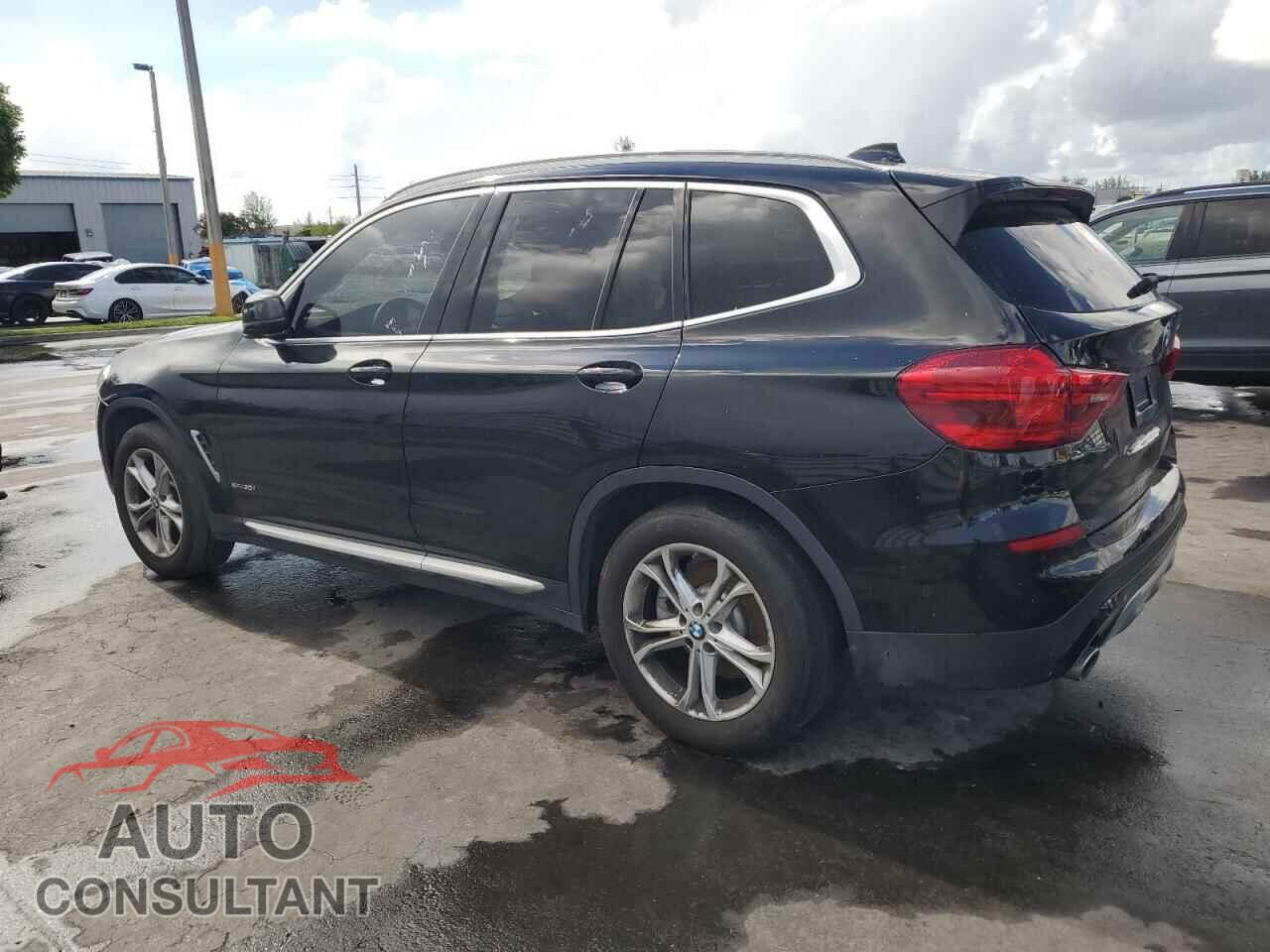 BMW X3 2018 - 5UXTR9C55JLD63359