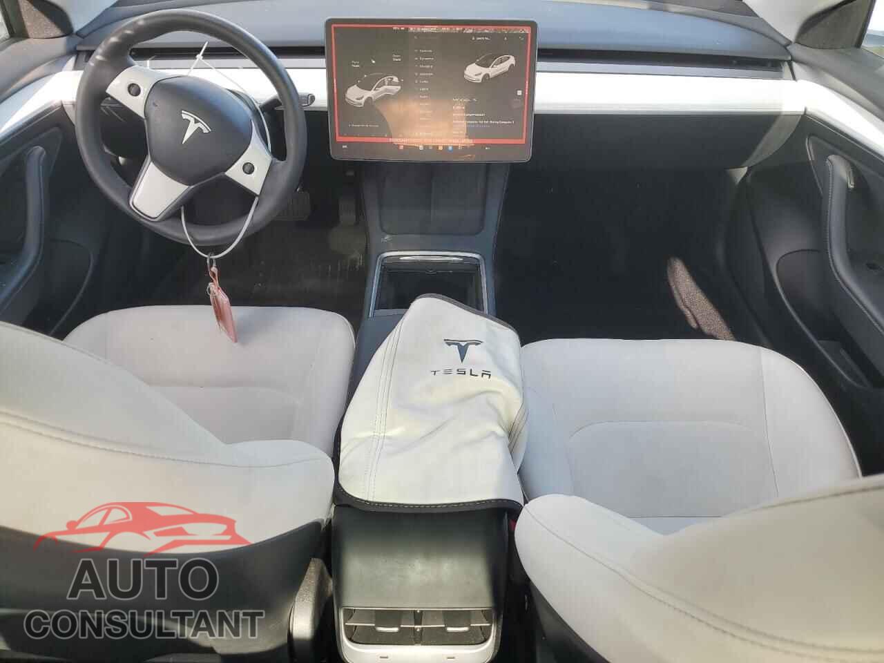 TESLA MODEL 3 2023 - 5YJ3E1EA8PF568627