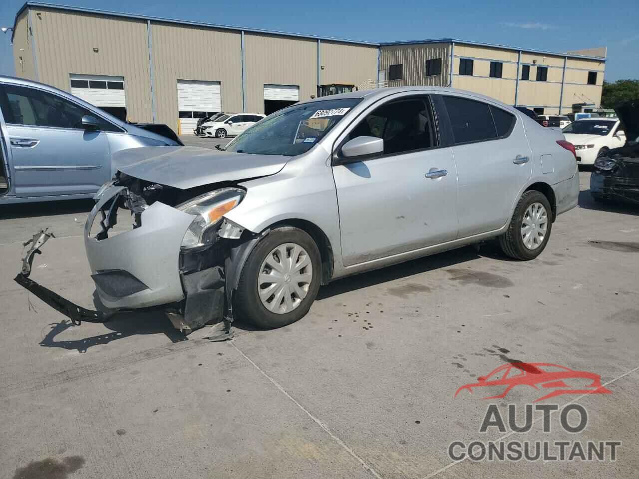 NISSAN VERSA 2017 - 3N1CN7AP0HL868679