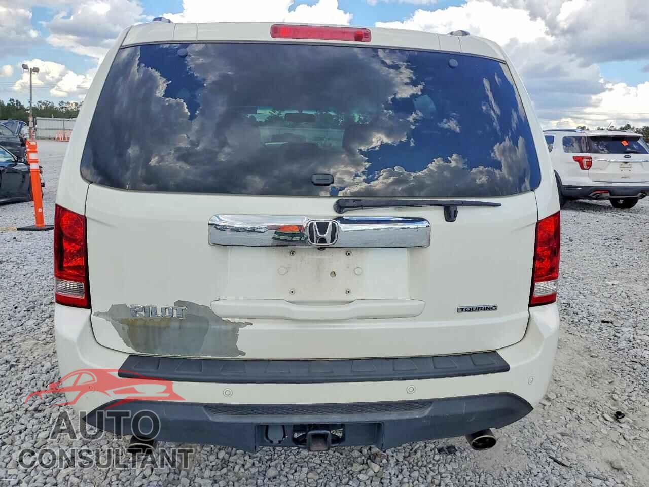 HONDA PILOT 2014 - 5FNYF3H95EB012448