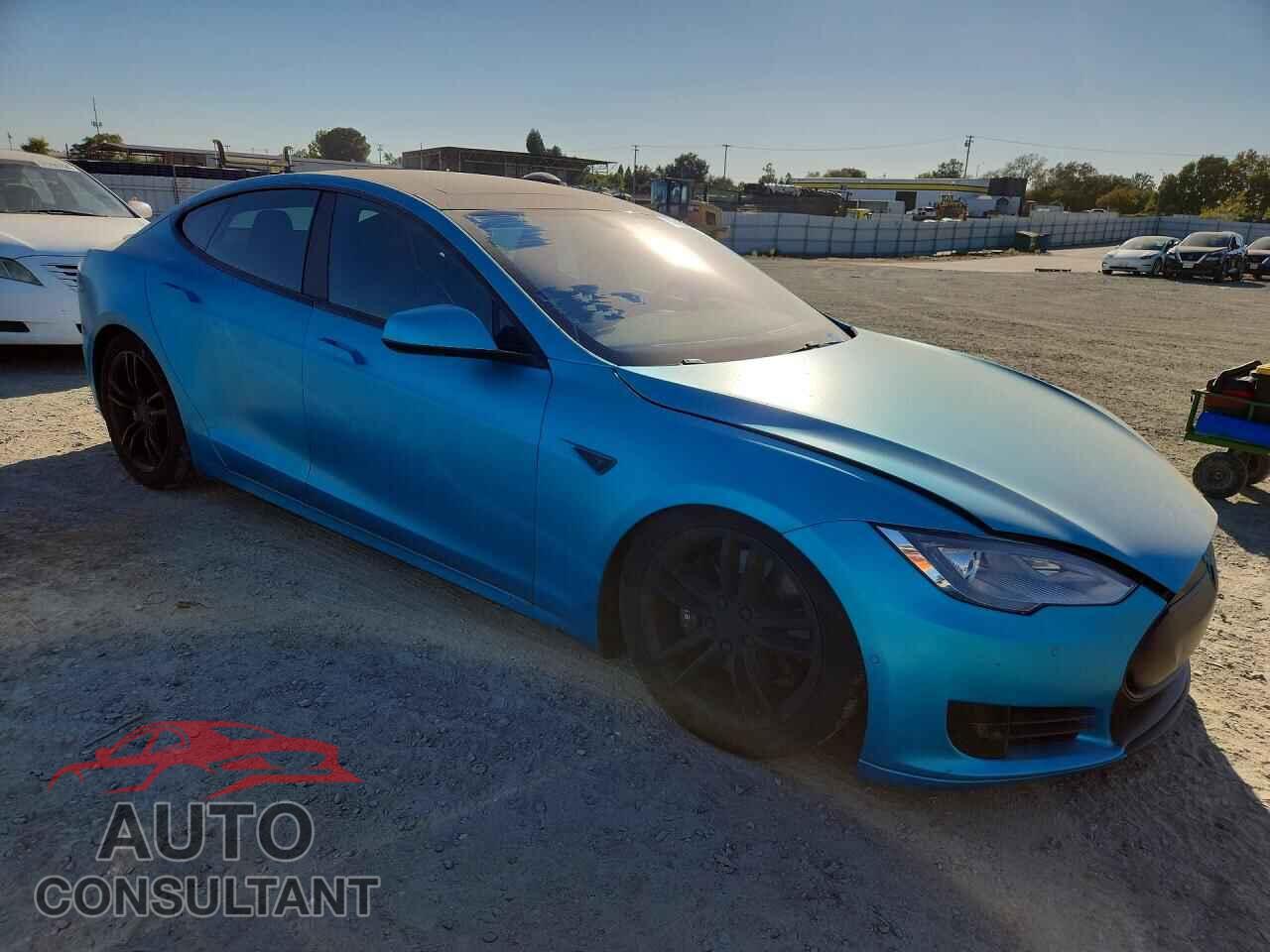 TESLA MODEL S 2015 - 5YJSA1E42FF102093