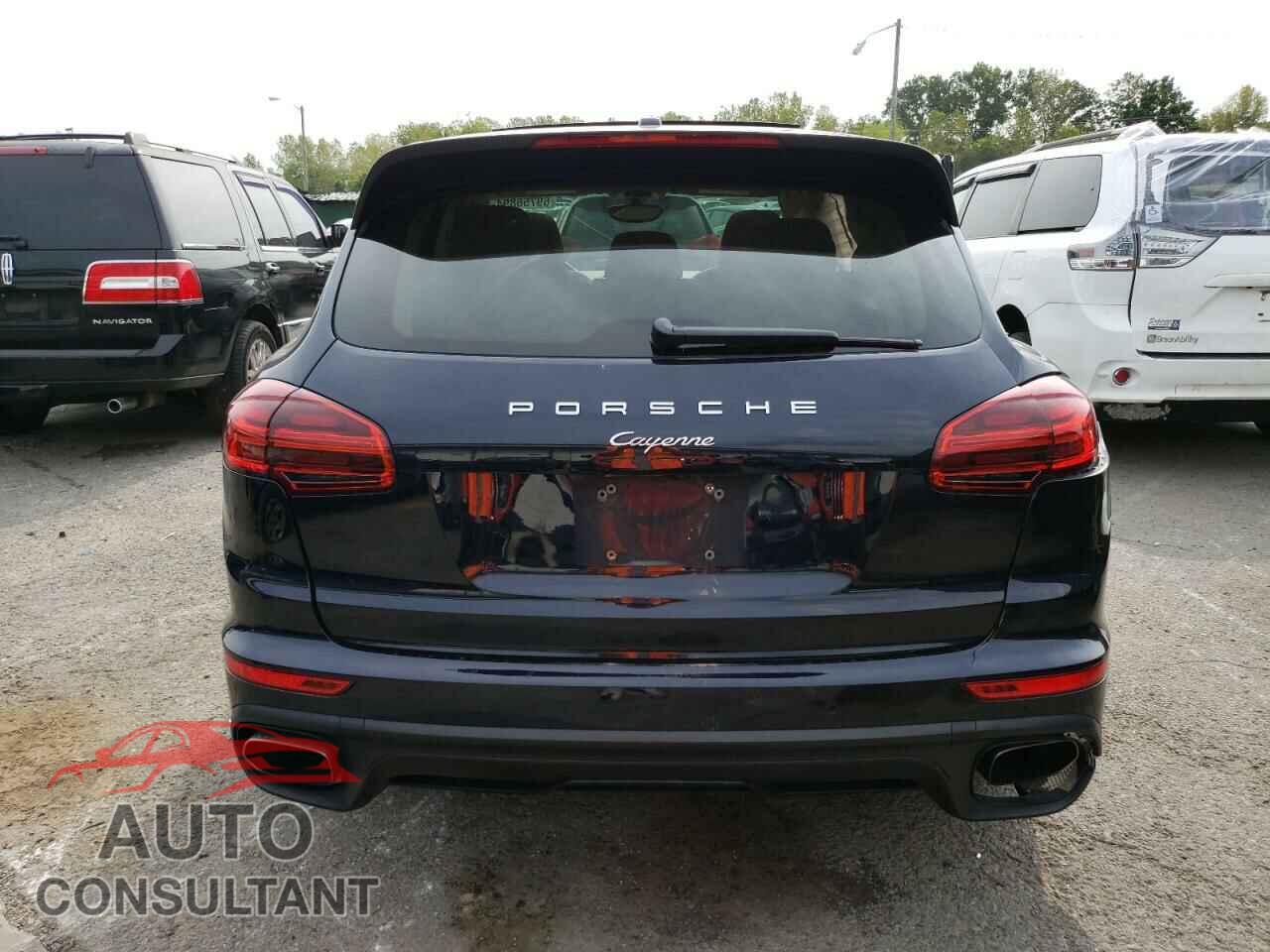 PORSCHE CAYENNE 2016 - WP1AA2A25GLA02427