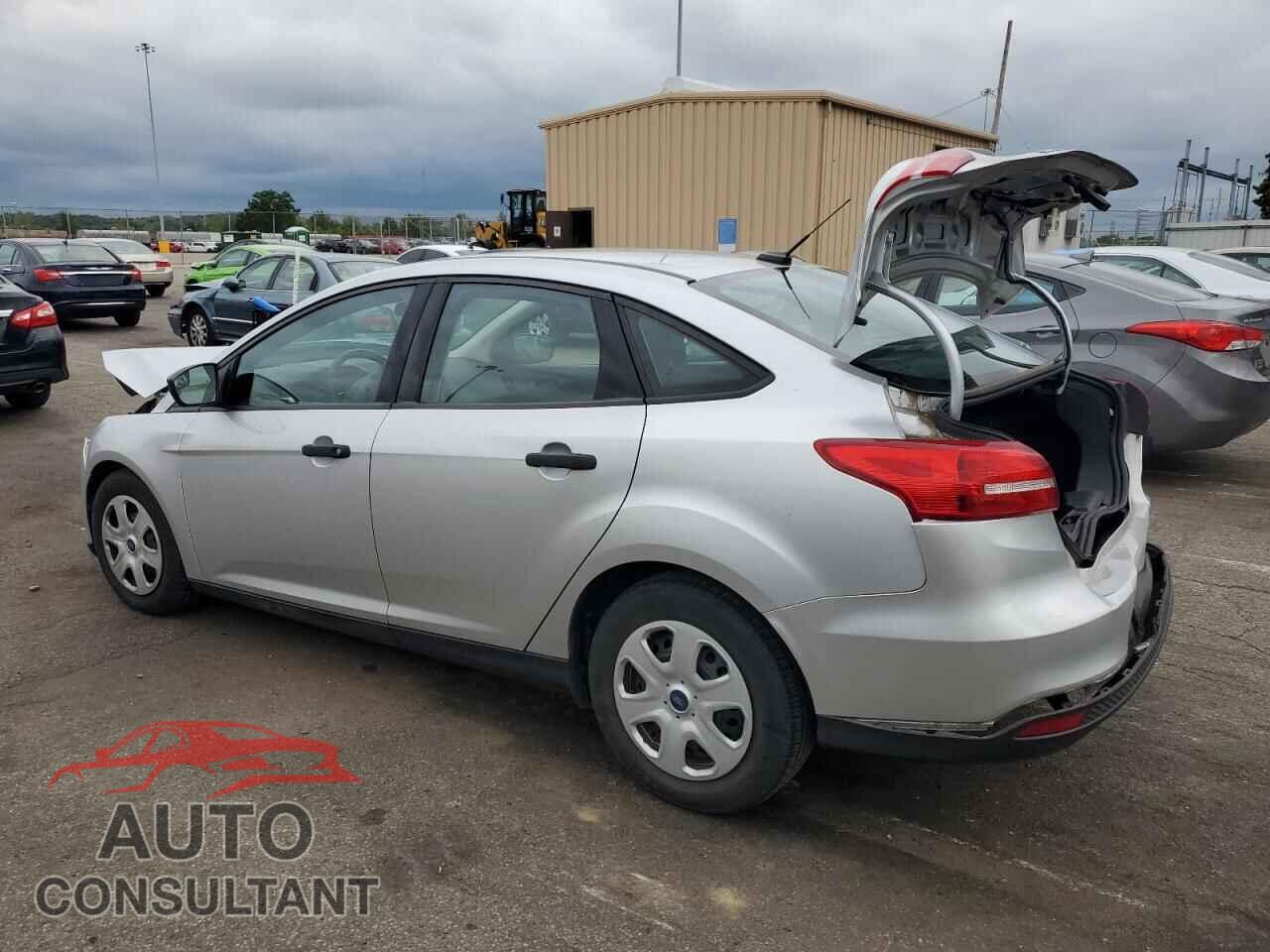 FORD FOCUS 2017 - 1FADP3E24HL276013
