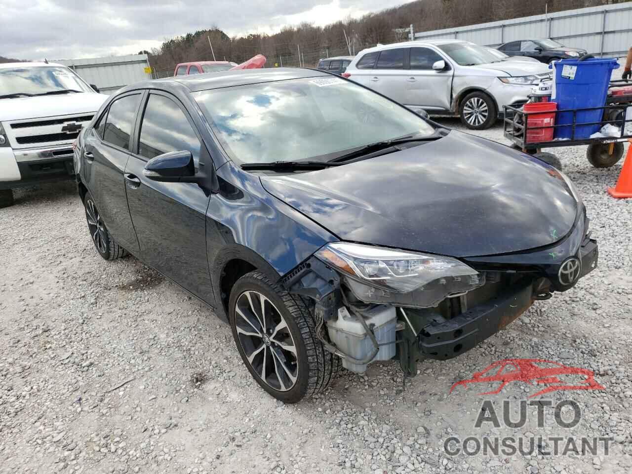 TOYOTA COROLLA 2018 - 5YFBURHE3JP738917