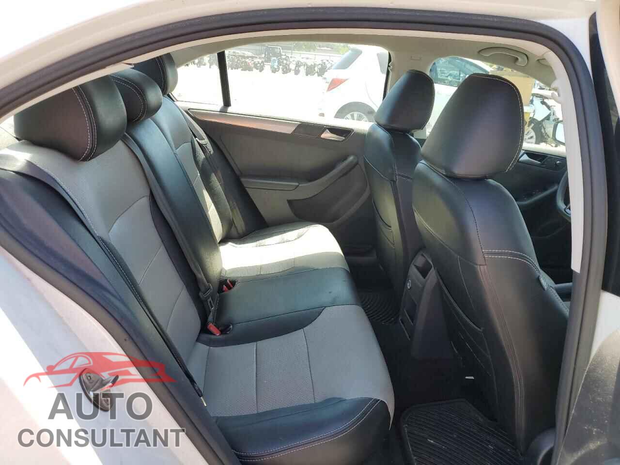 VOLKSWAGEN JETTA 2017 - 3VW2B7AJ8HM319168