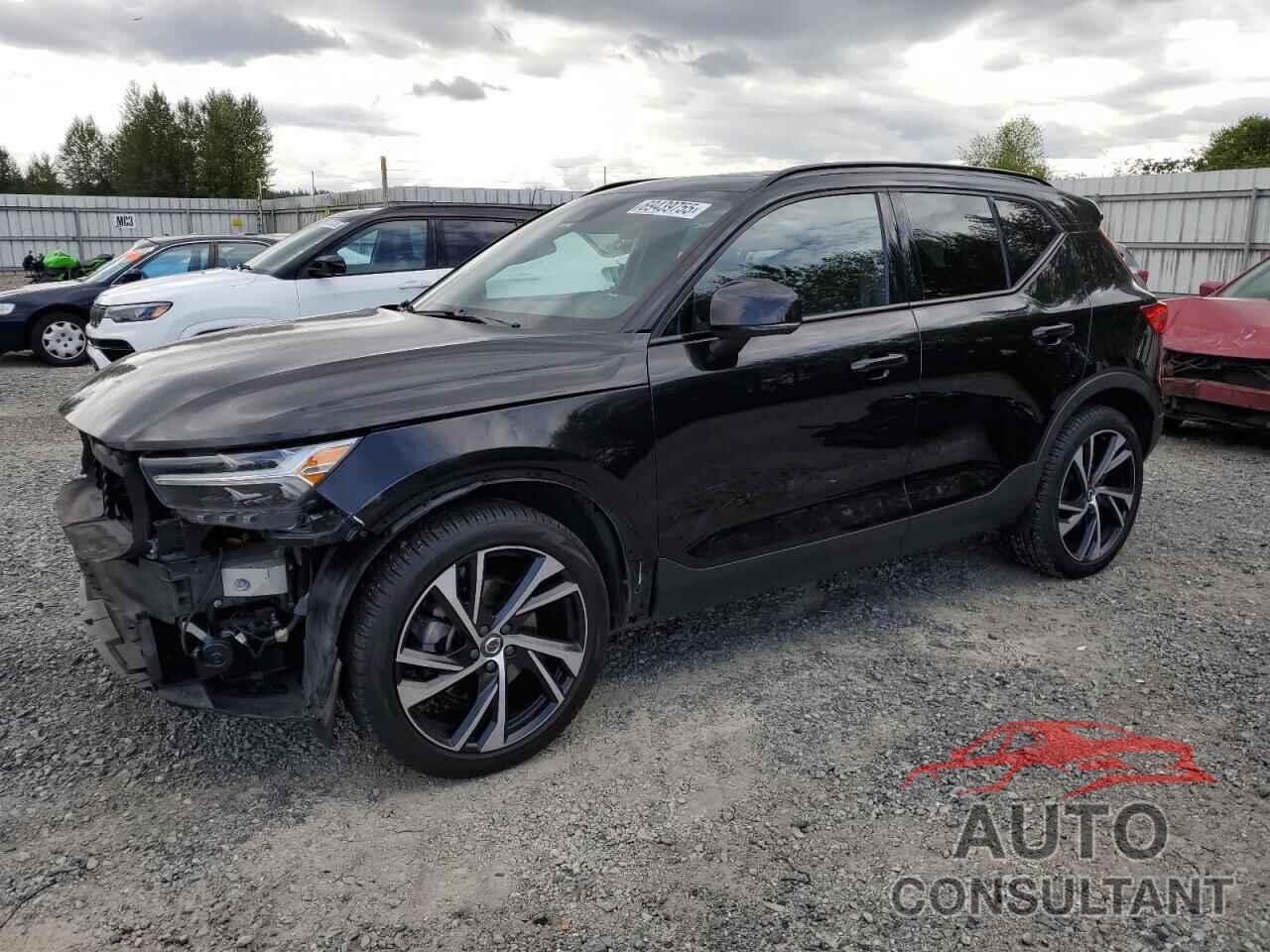 VOLVO XC40 2021 - YV4162UM7M2515130
