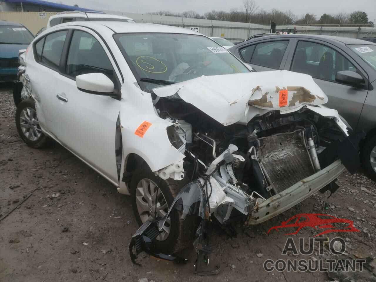 NISSAN VERSA 2018 - 3N1CN7AP5JL823954