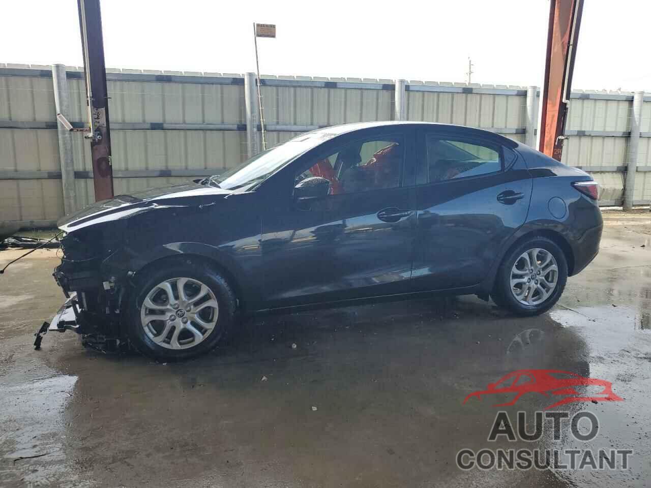 TOYOTA YARIS 2017 - 3MYDLBYV6HY171164