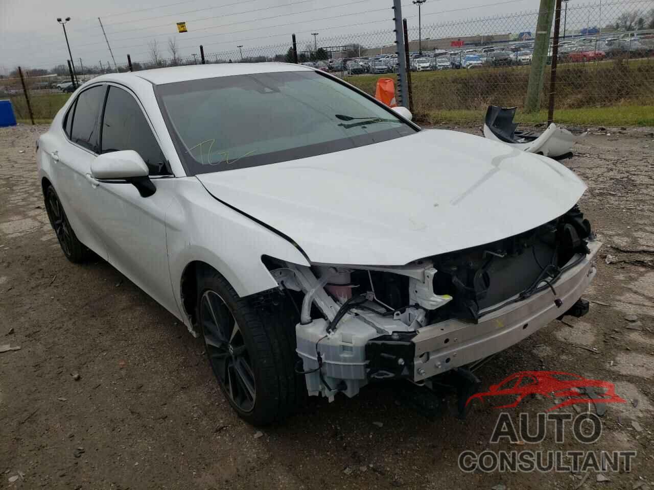 TOYOTA CAMRY 2018 - 4T1B61HK4JU148483