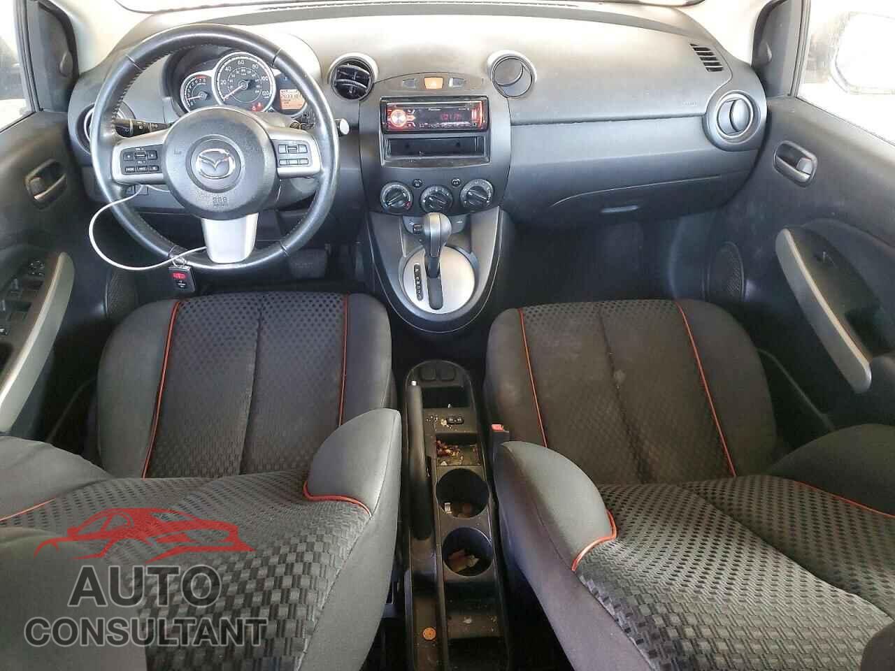MAZDA 2 2011 - JM1DE1HY5B0101685