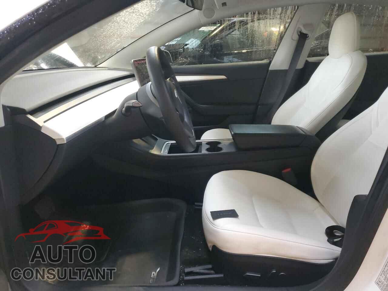 TESLA MODEL 3 2021 - 5YJ3E1EA8MF093329