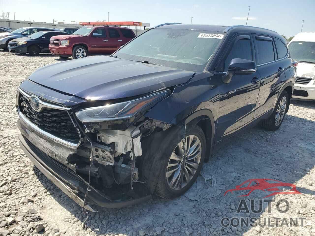 TOYOTA HIGHLANDER 2021 - 5TDEBRCH2MS021540