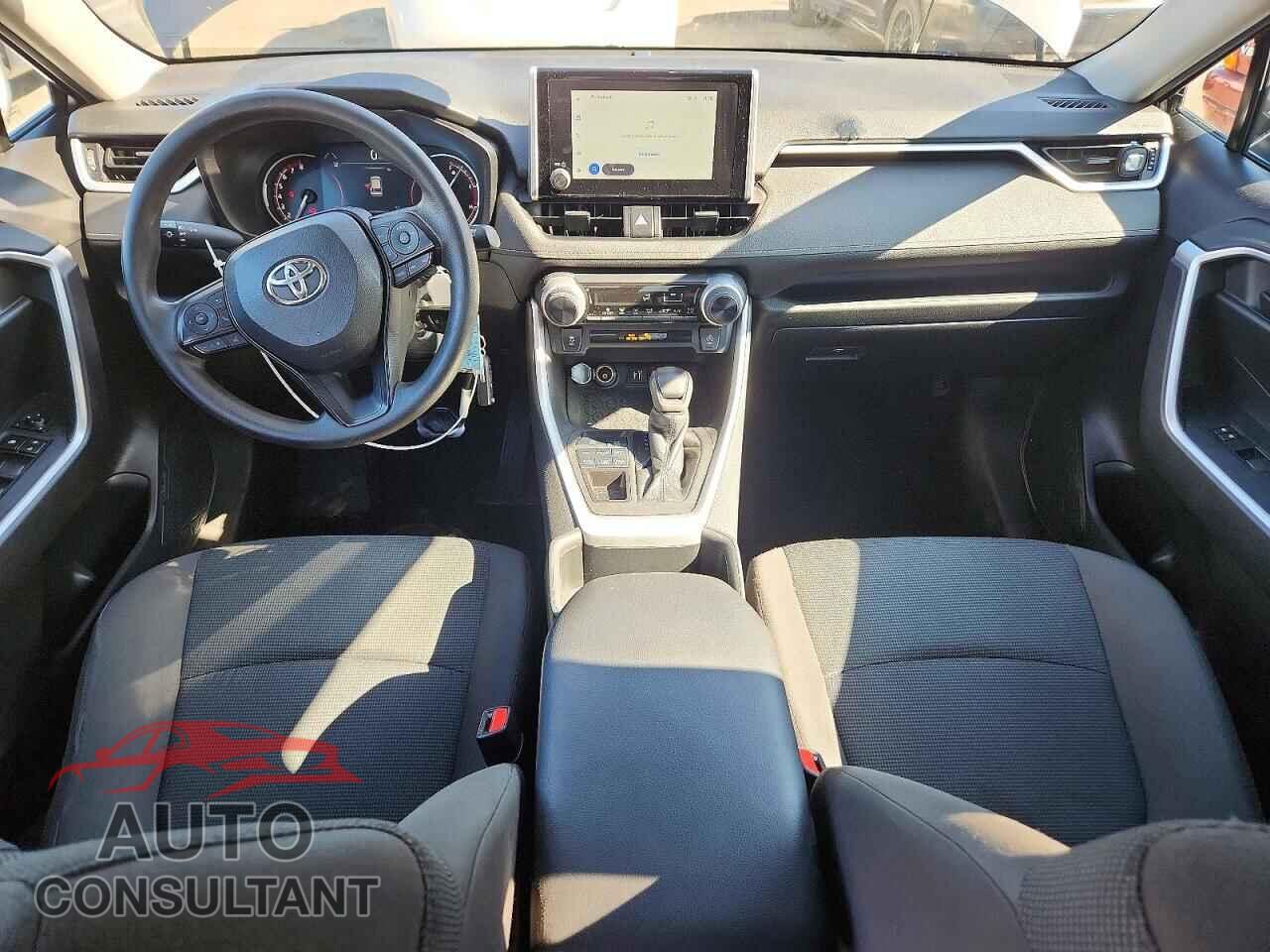 TOYOTA RAV4 2023 - 2T3G1RFV6PC338917