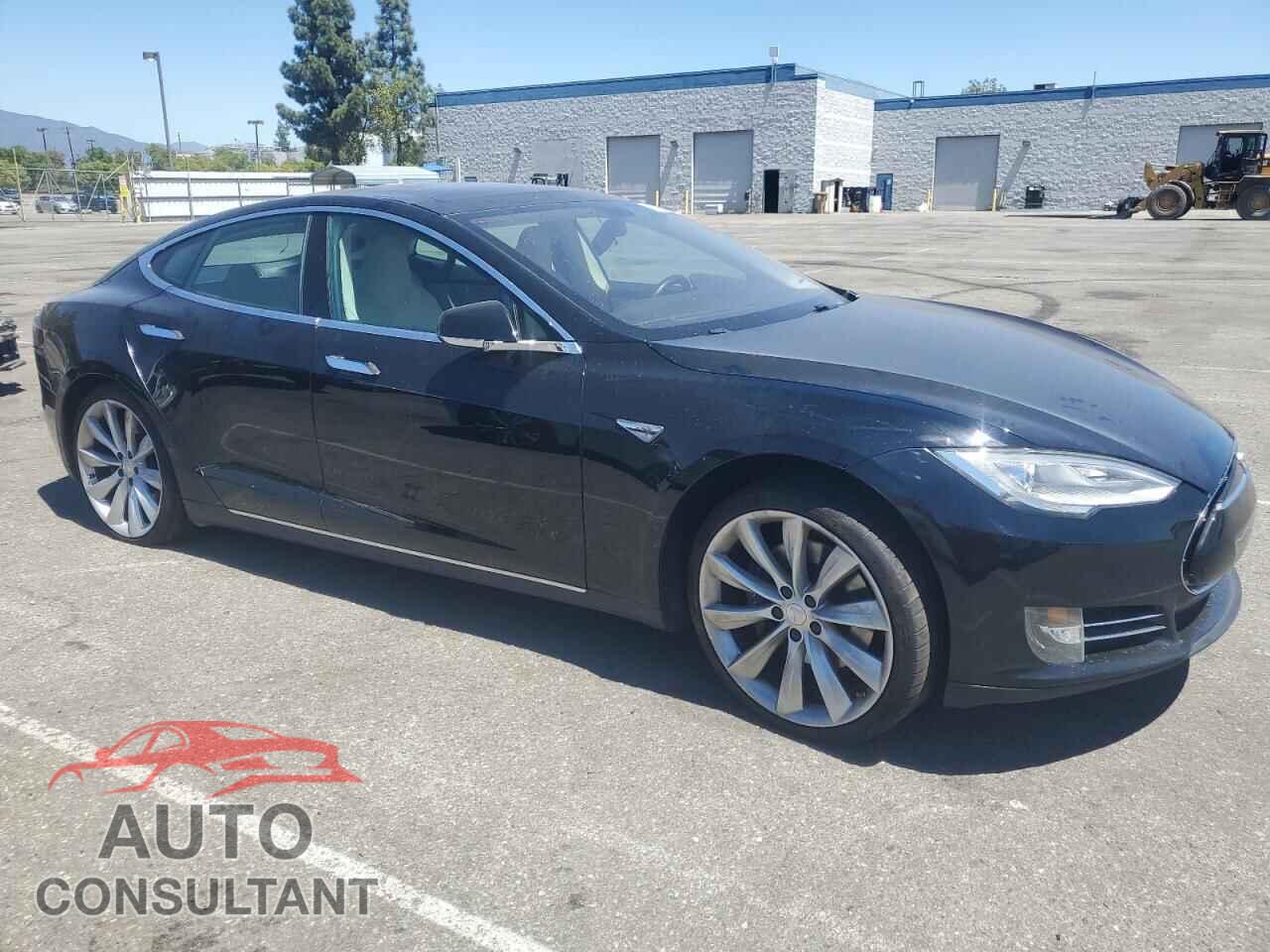 TESLA MODEL S 2013 - 5YJSA1CP9DFP18299