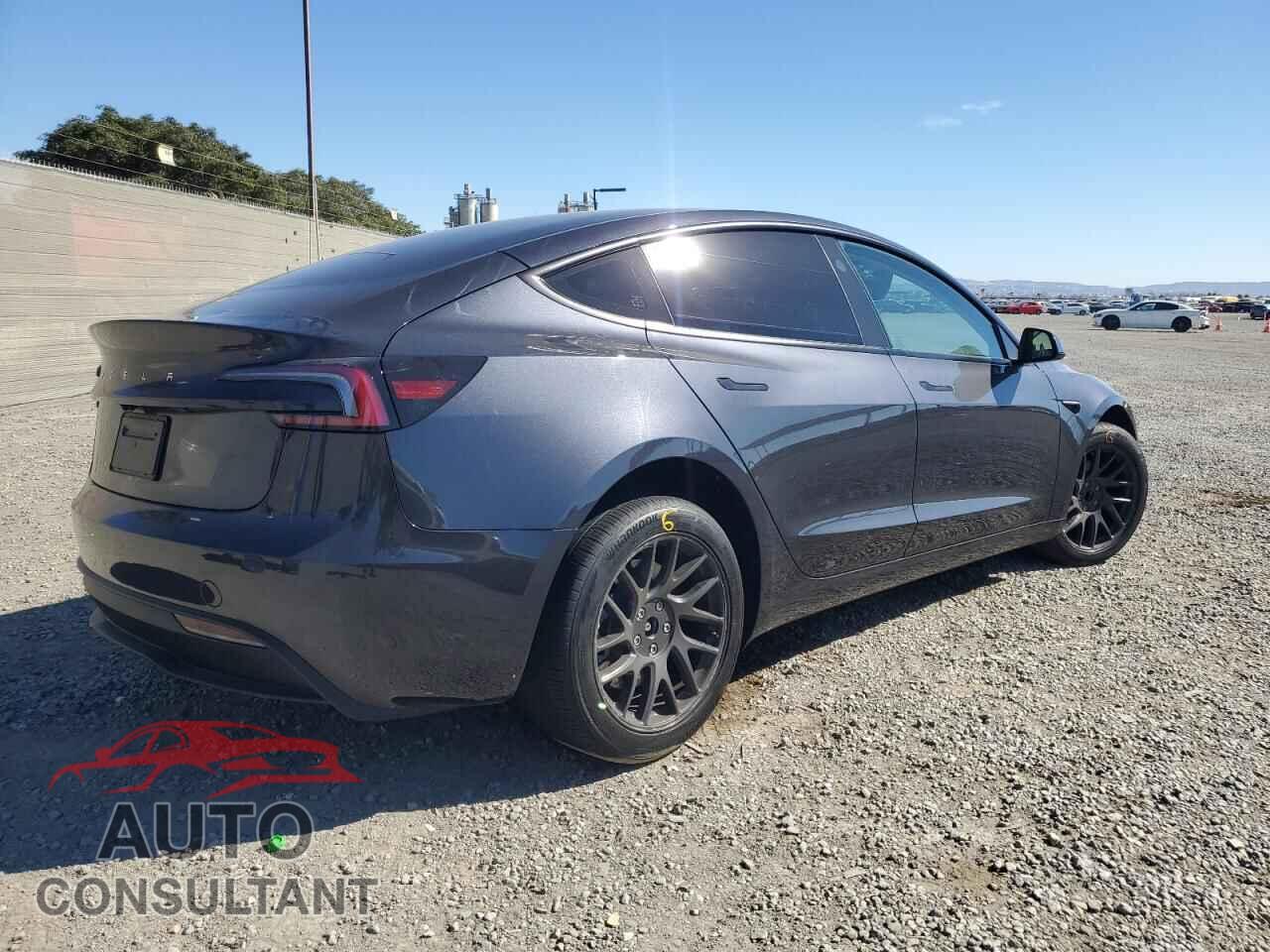 TESLA MODEL 3 2024 - 5YJ3E1EA2RF867887