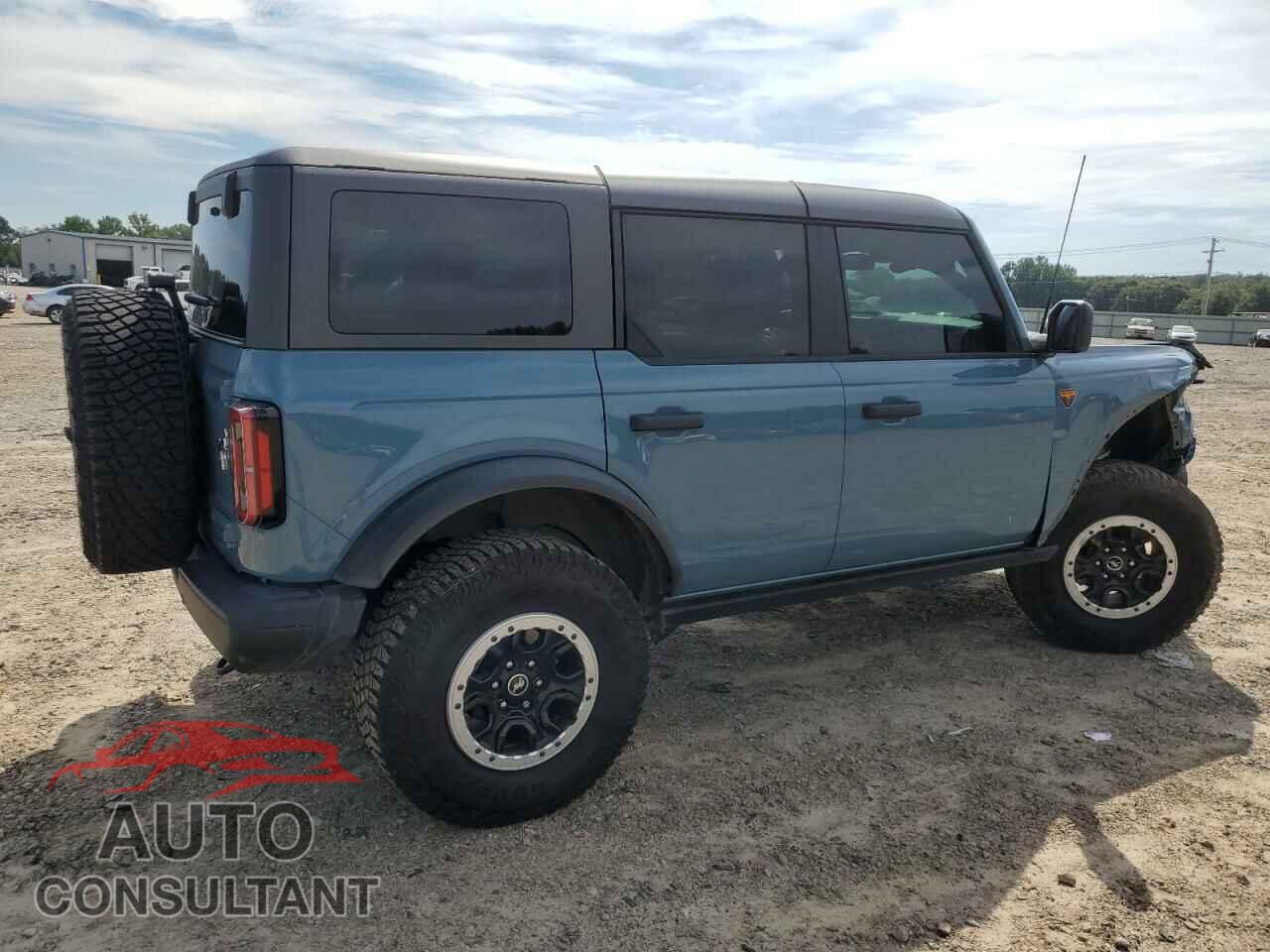 FORD BRONCO 2023 - 1FMEE5DH8PLB94303
