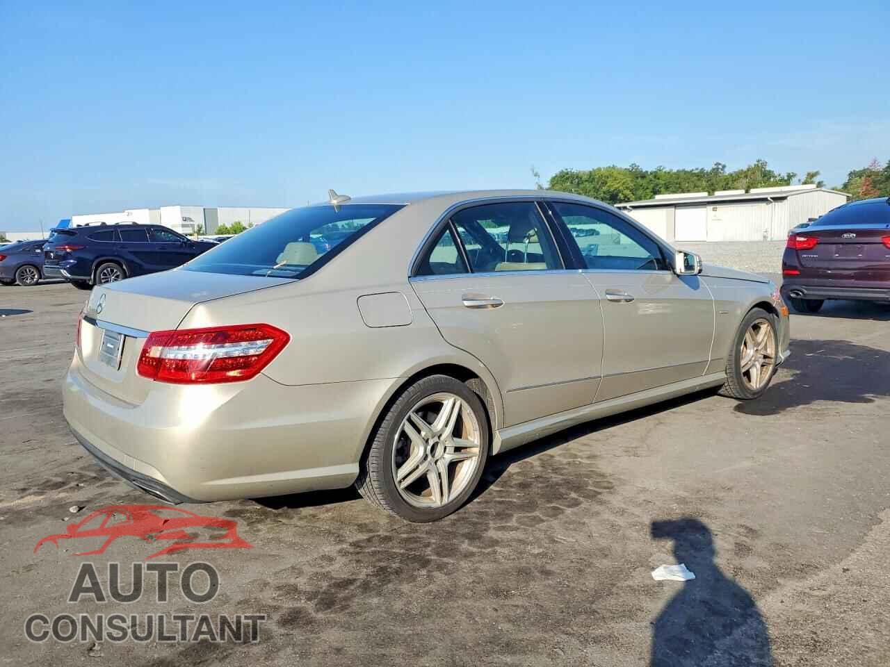MERCEDES-BENZ E-CLASS 2012 - WDDHF5KB4CA588616