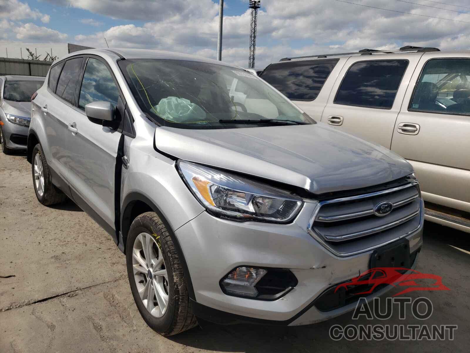 FORD ESCAPE 2019 - 1FMCU9GD9KUA15196