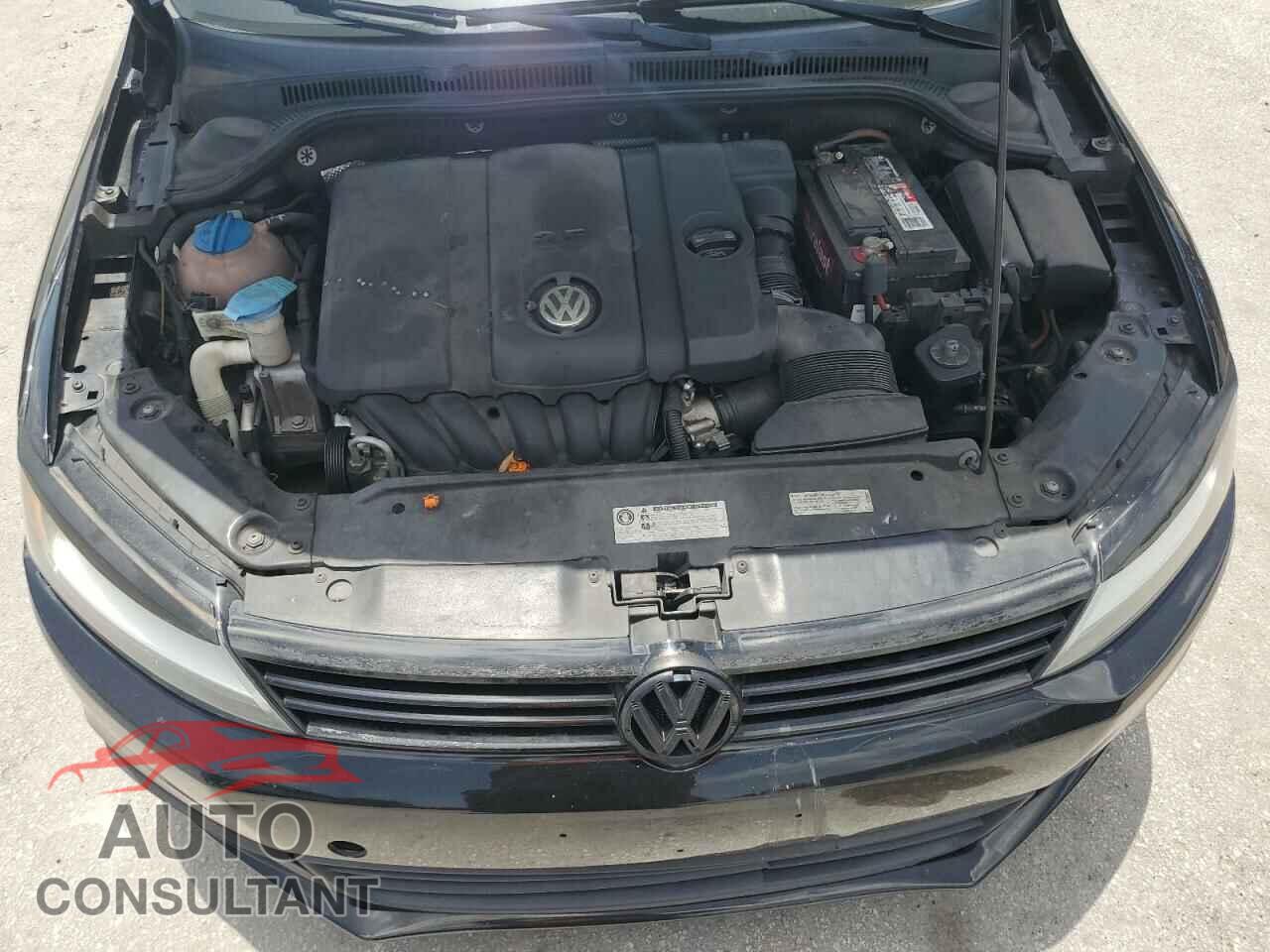 VOLKSWAGEN JETTA 2012 - 3VWDP7AJ7CM105890