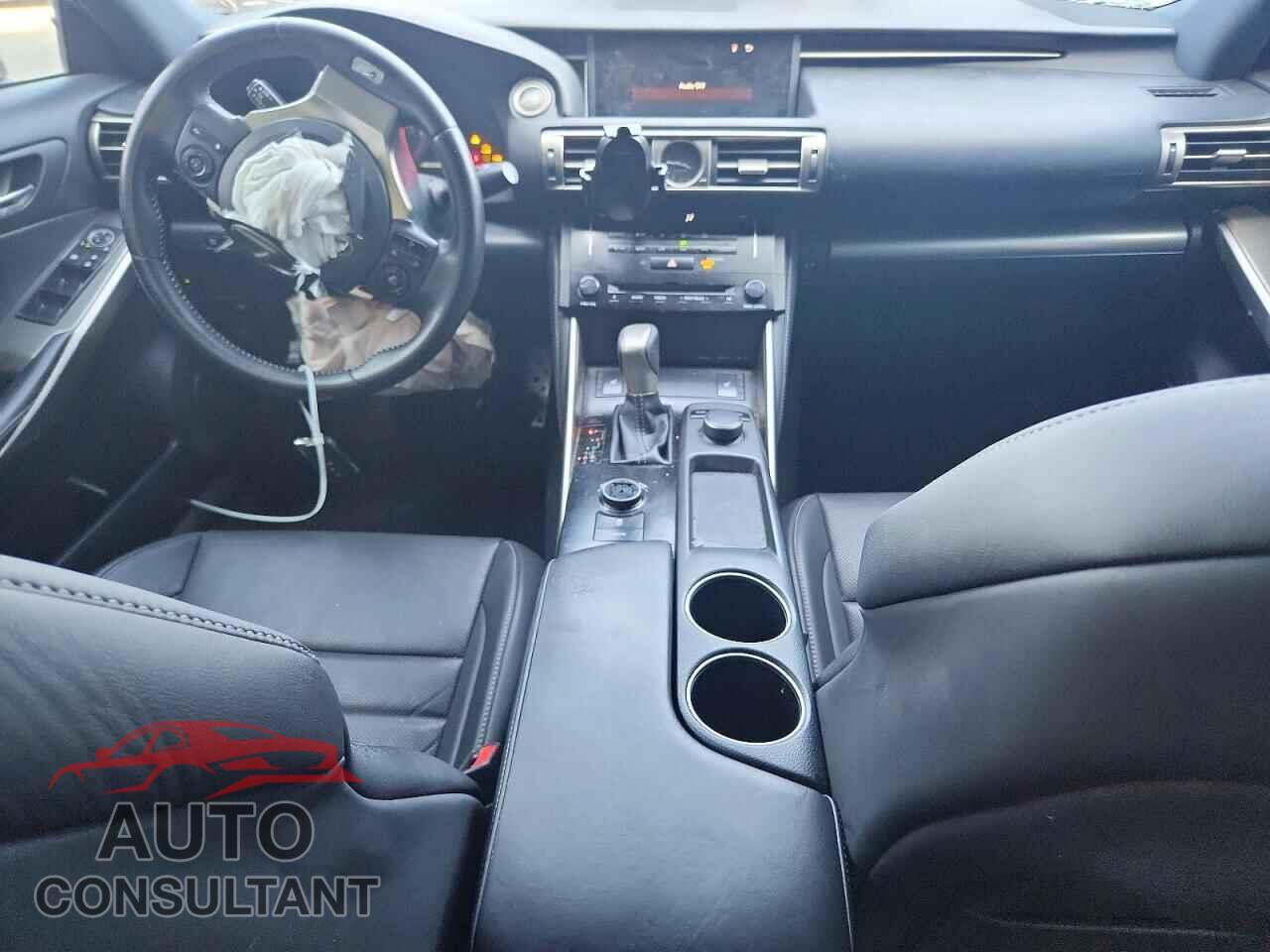 LEXUS IS 2014 - JTHBF1D20E5010657