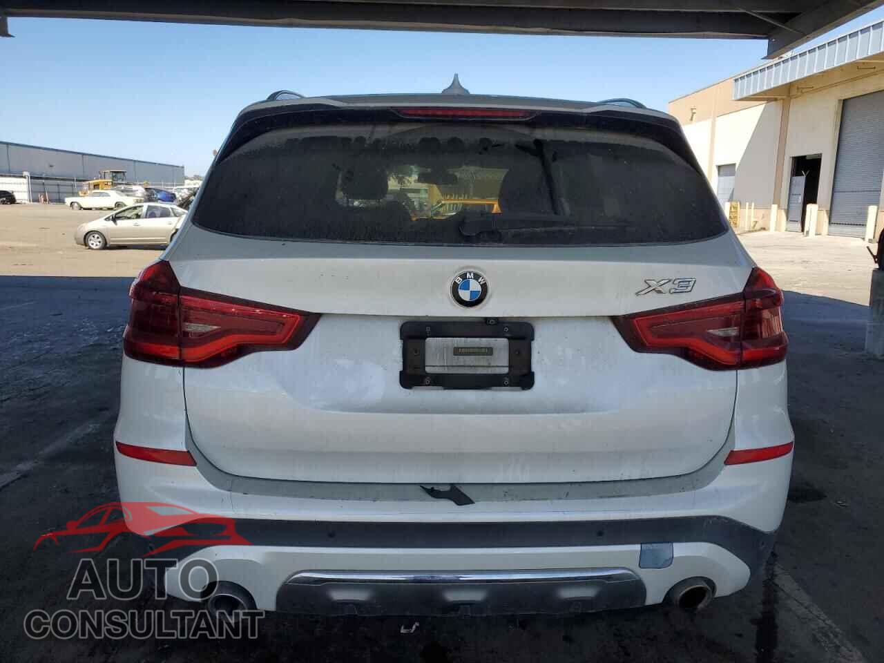 BMW X3 2018 - 5UXTR9C55JLC83947