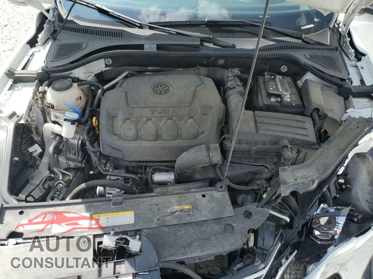VOLKSWAGEN PASSAT 2021 - 1VWSA7A30MC014036