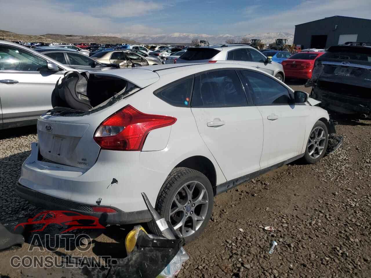 FORD FOCUS 2014 - 1FADP3K23EL150953