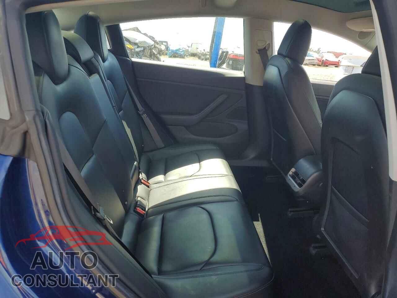 TESLA MODEL 3 2018 - 5YJ3E1EA6JF013666