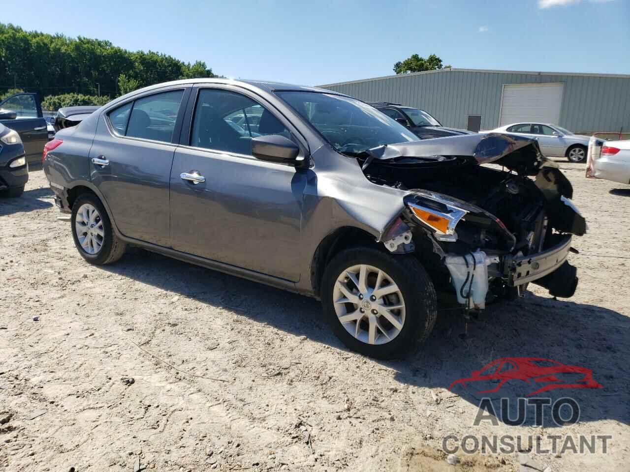 NISSAN VERSA 2018 - 3N1CN7AP2JL833812