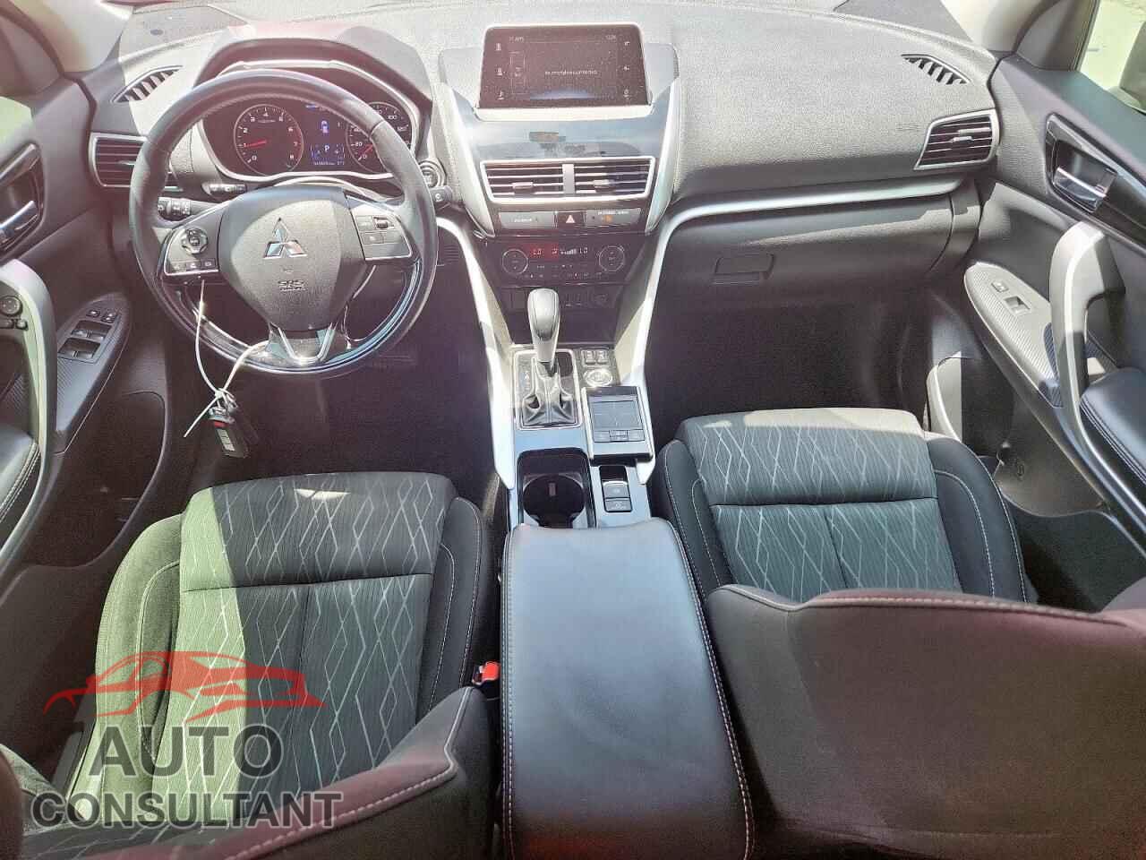 MITSUBISHI ECLIPSE 2019 - JA4AT5AA9KZ049867