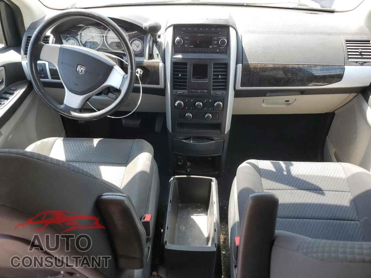 DODGE CARAVAN 2010 - 2D4RN5D10AR202744