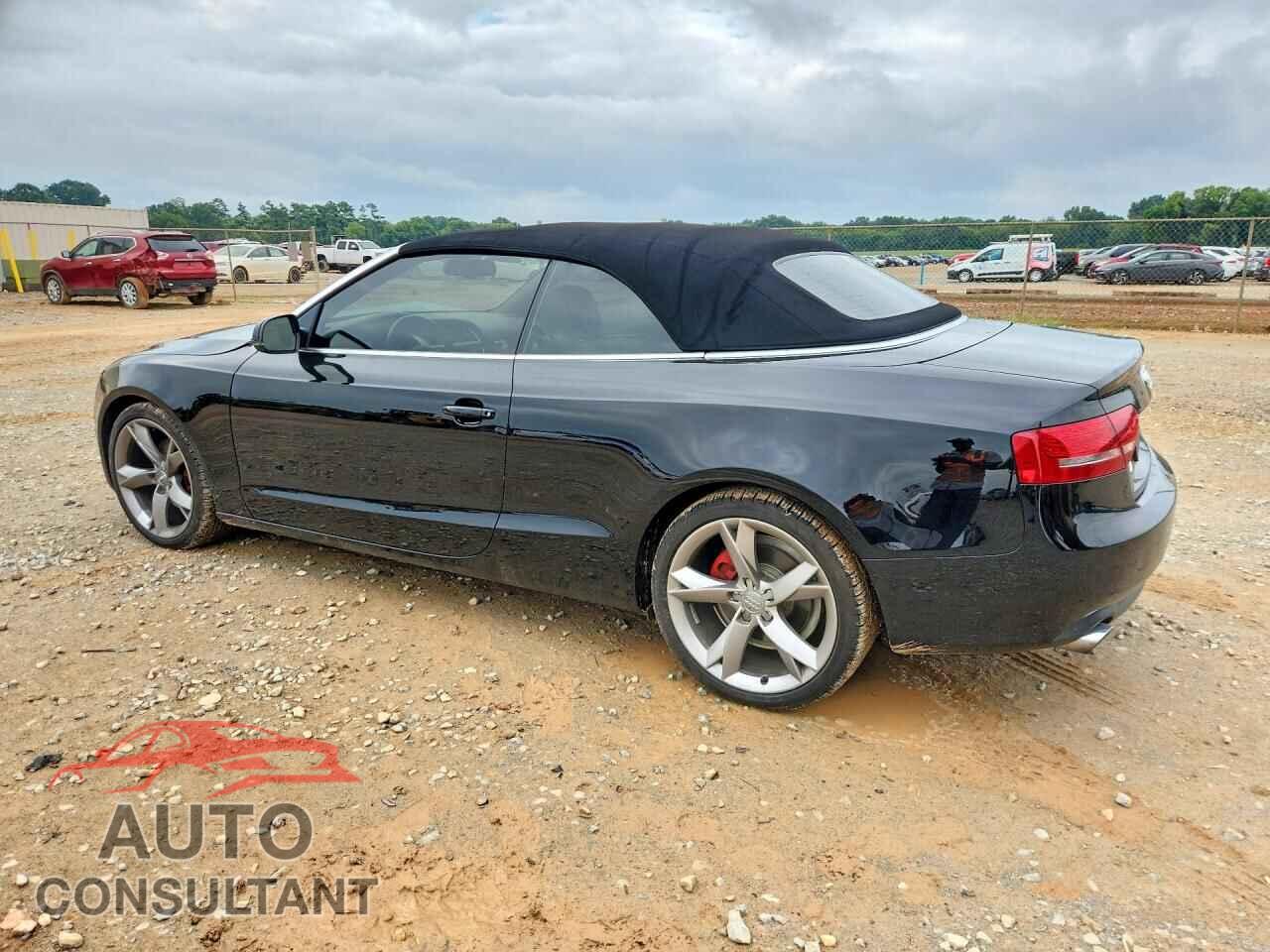 AUDI A5 2012 - WAULFAFH3CN000819