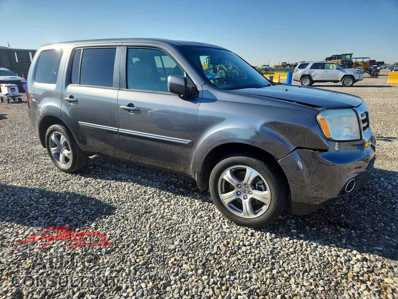 HONDA PILOT 2013 - 5FNYF4H56DB022729