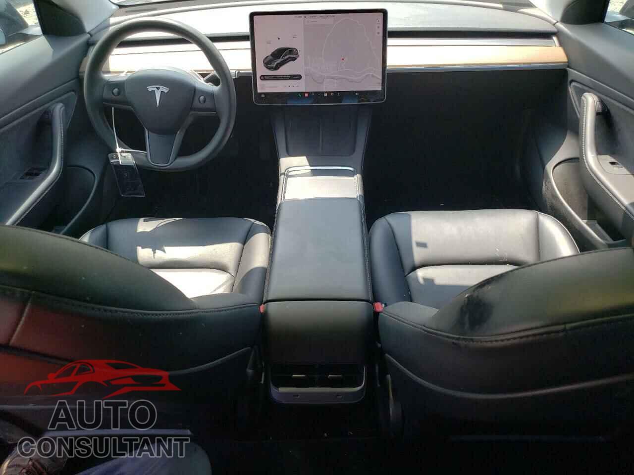 TESLA MODEL 3 2021 - 5YJ3E1EB8MF869399