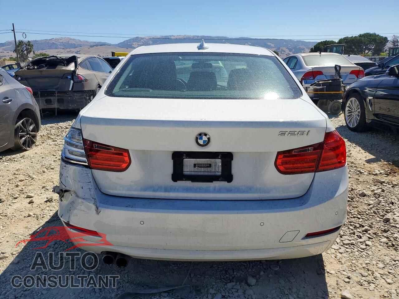 BMW 3 SERIES 2013 - WBA3A5C55DF603427
