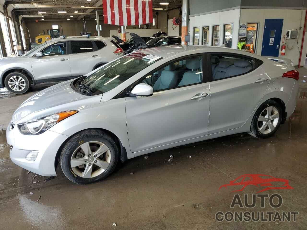 HYUNDAI ELANTRA 2013 - KMHDH4AE9DU959662