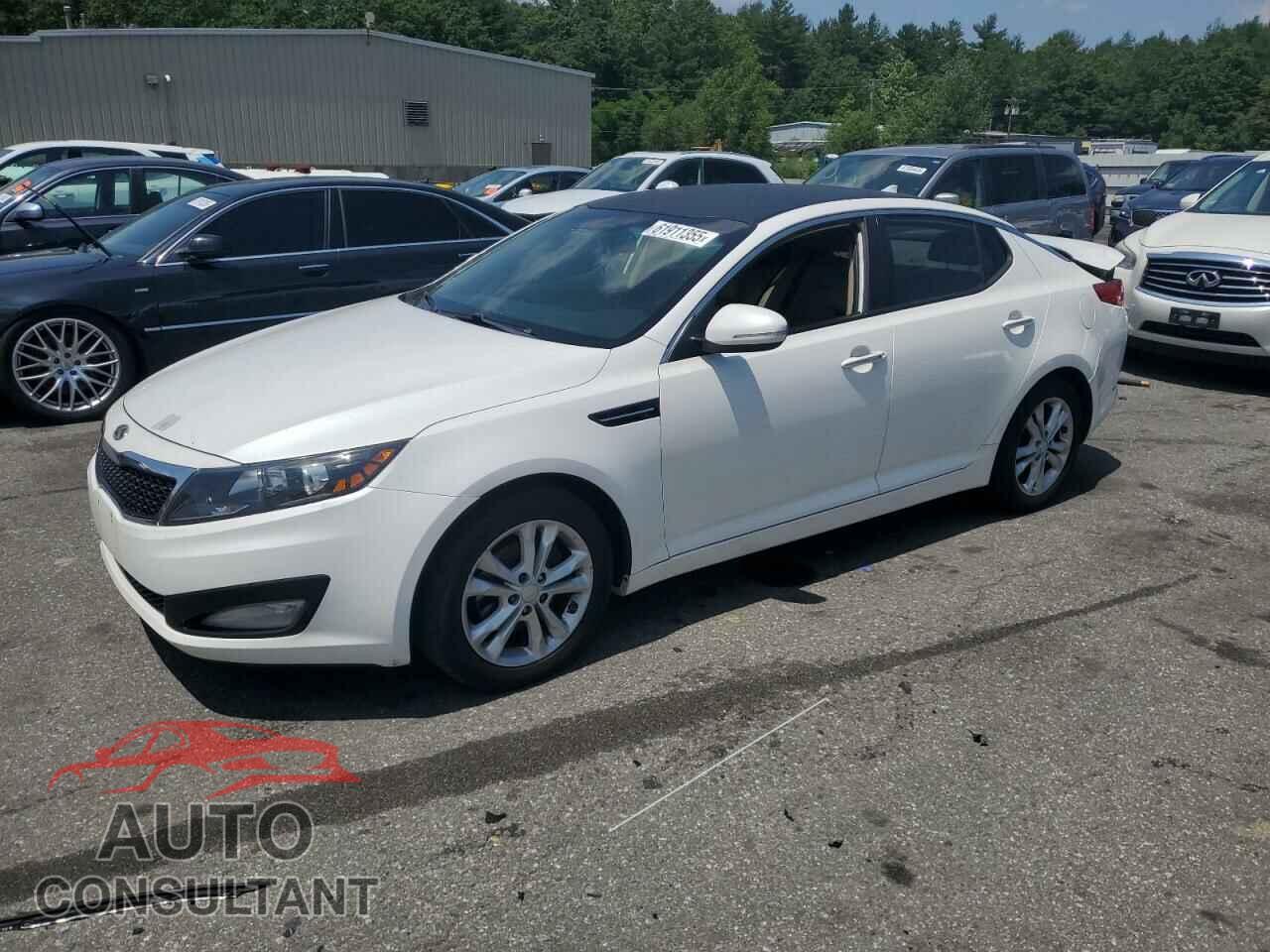 KIA OPTIMA 2011 - KNAGN4A77B5071220