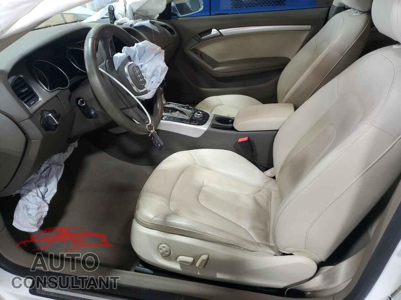 AUDI A5 2011 - WAURFAFR3BA018620