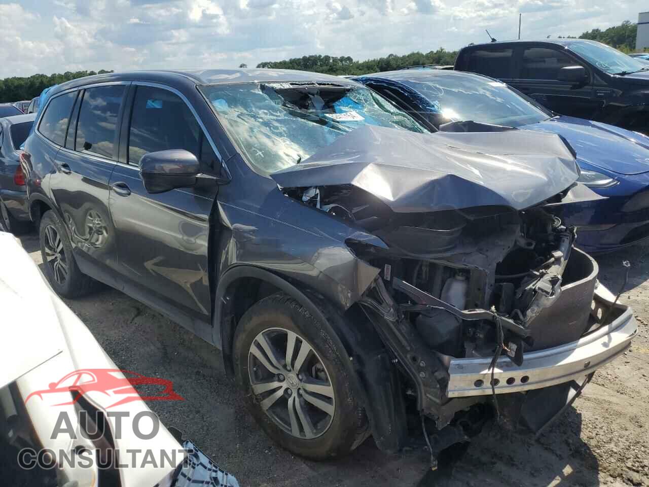 HONDA PILOT 2017 - 5FNYF5H33HB026344