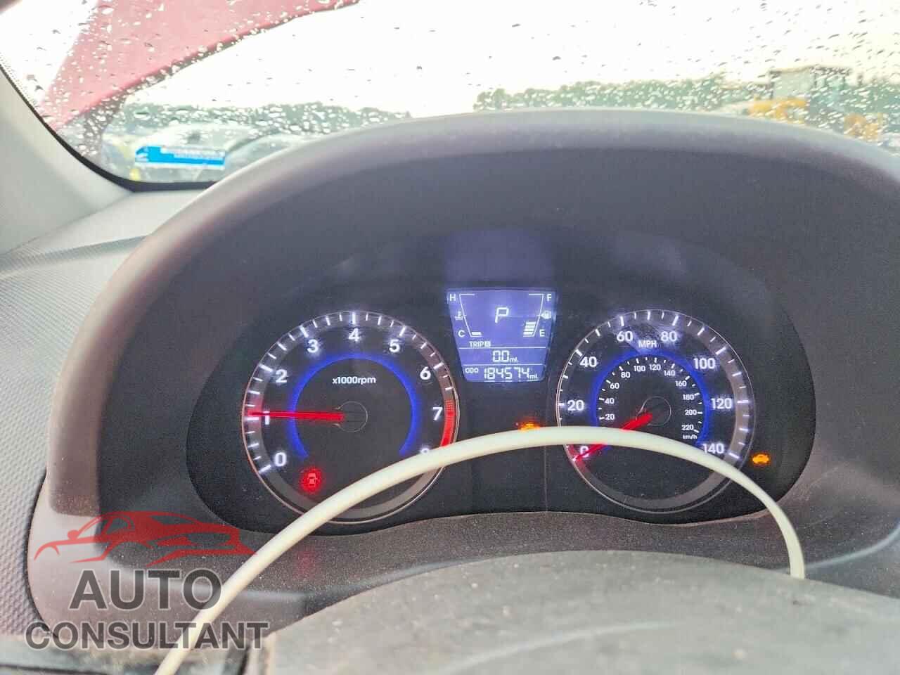 HYUNDAI ACCENT 2013 - KMHCU4AE0DU275543