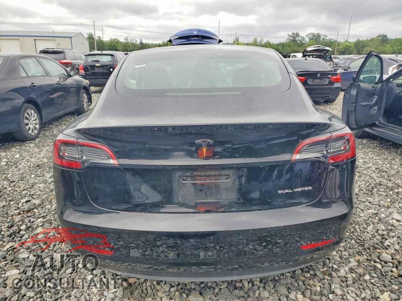 TESLA MODEL 3 2023 - 5YJ3E1EBXPF608795