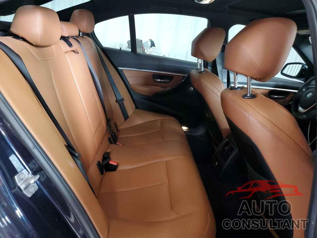 BMW 3 SERIES 2016 - WBA8E3G59GNU02648