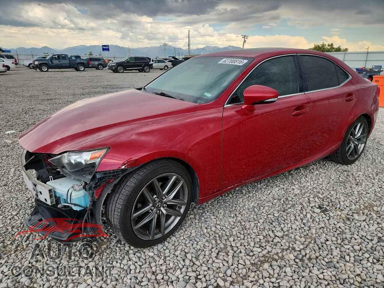 LEXUS IS 2015 - JTHBF1D24F5054565