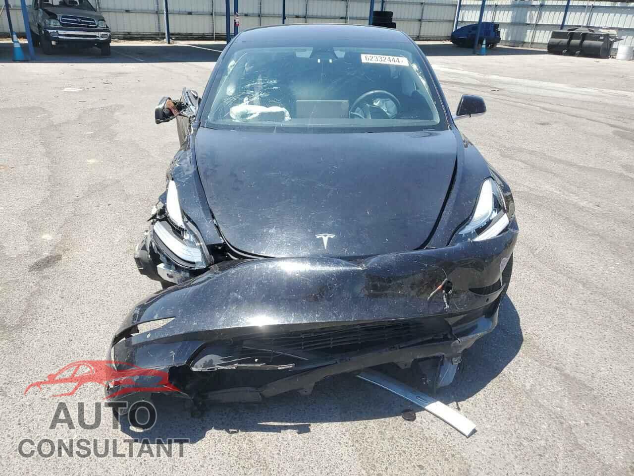 TESLA MODEL 3 2018 - 5YJ3E1EA7JF070233