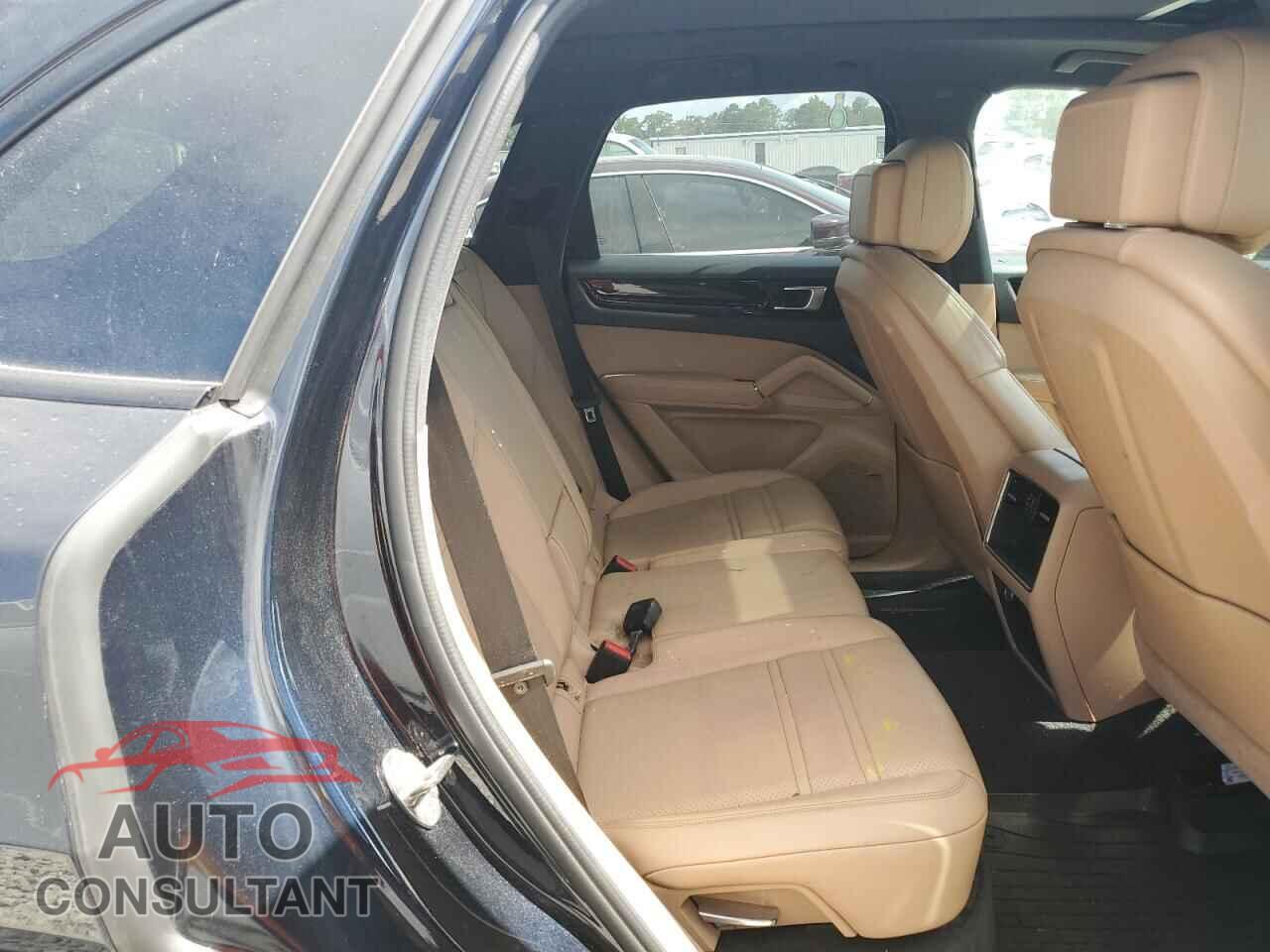 PORSCHE CAYENNE 2021 - WP1AA2AY1MDA02273