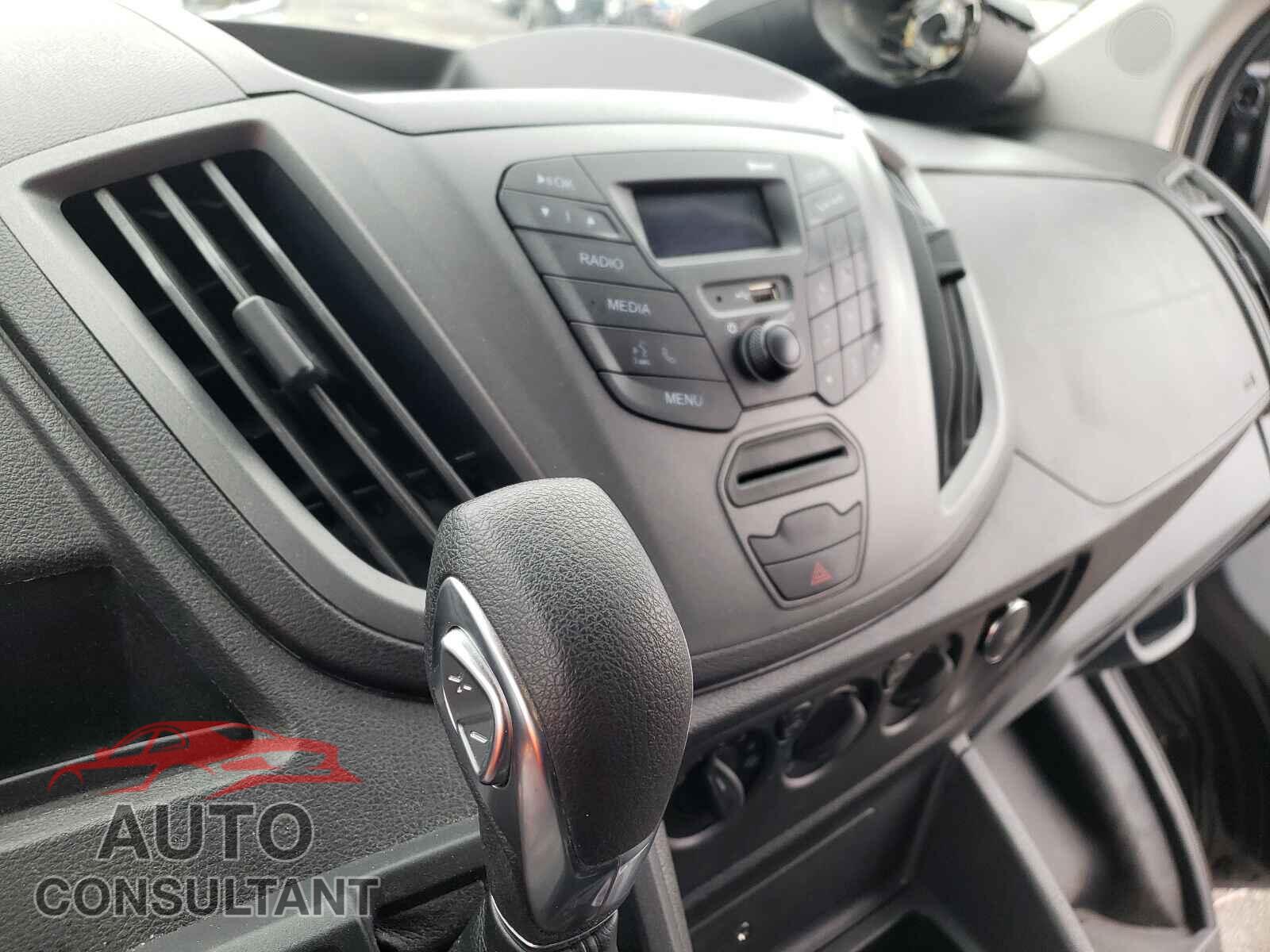 FORD TRANSIT CO 2019 - 1FBVU4XM2KKA93884