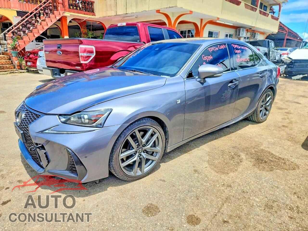 LEXUS IS 2018 - JTHBA1D27J5071741
