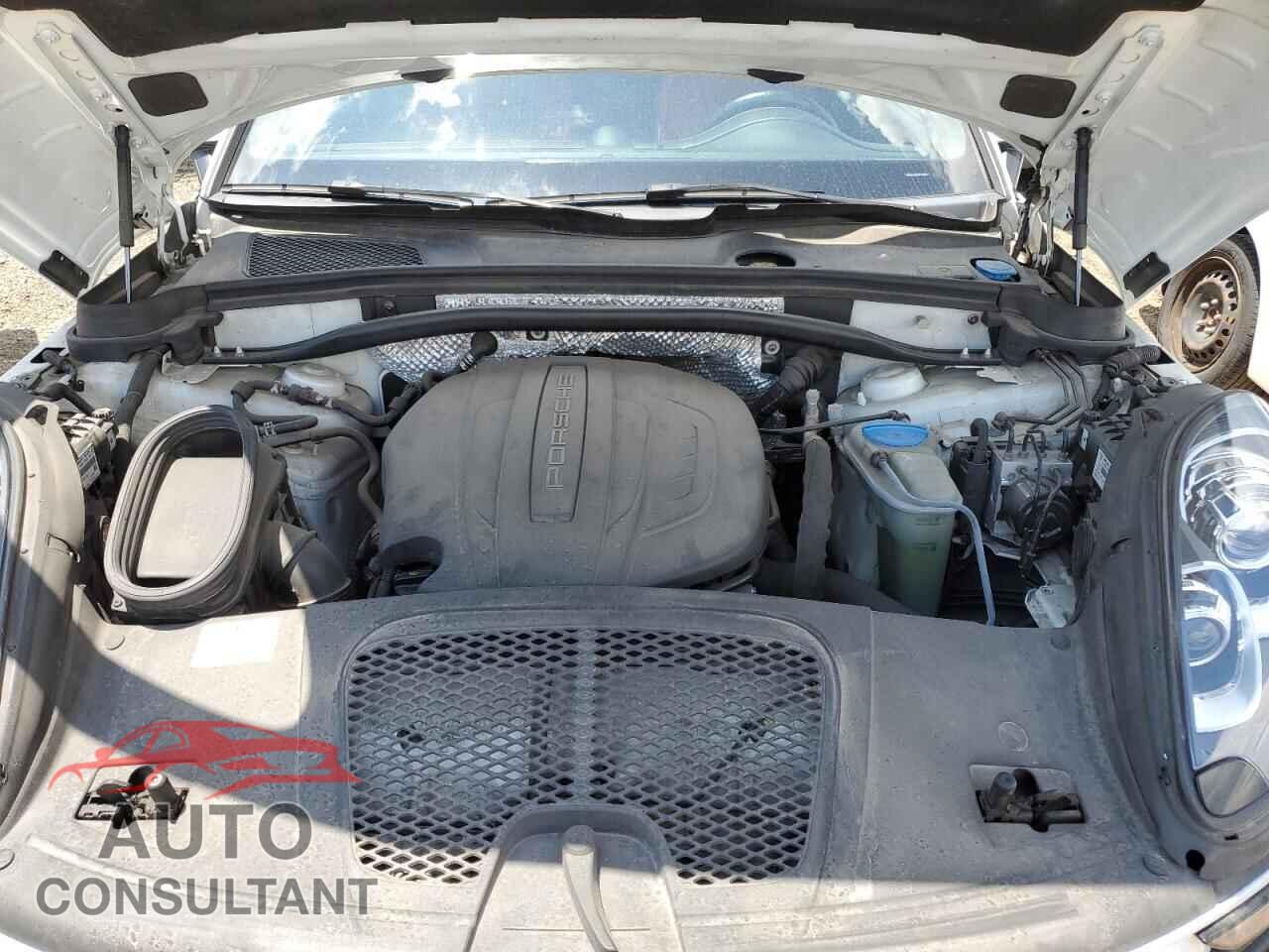 PORSCHE MACAN 2018 - WP1AA2A56JLB13473