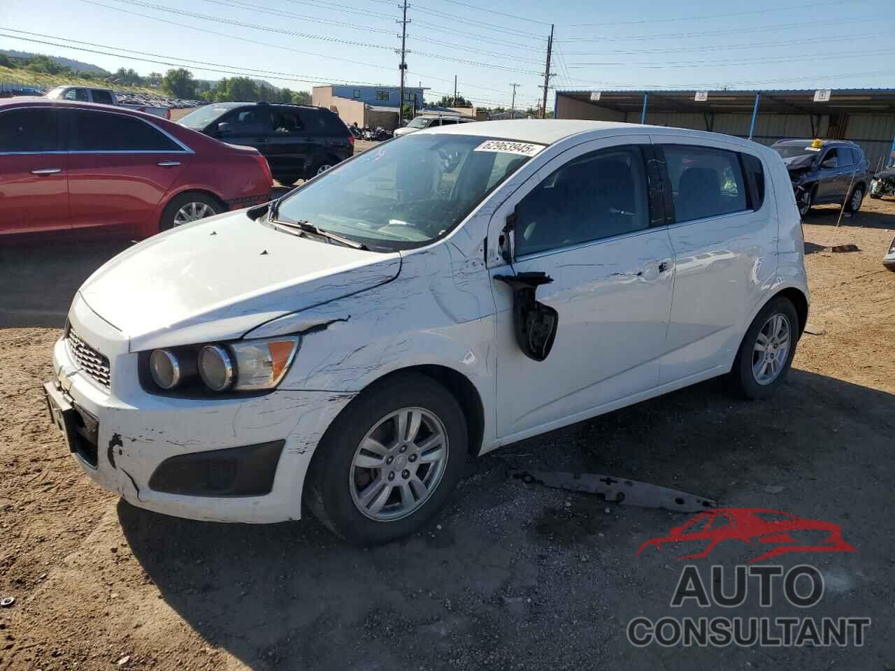 CHEVROLET SONIC 2014 - 1G1JC6SG3E4107691